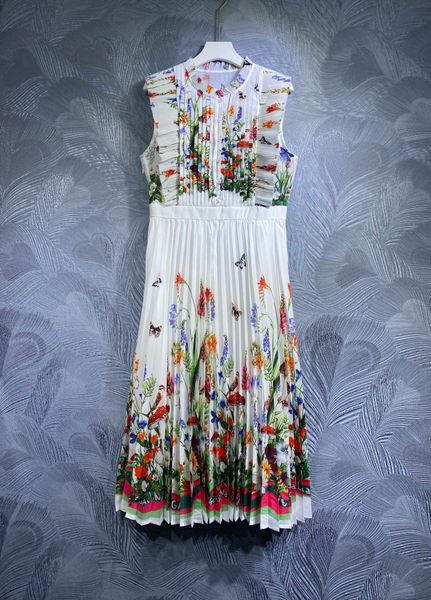 pleated dress fashion 2023 spring/summer printed pleated ruffle collar sleeveless waist waist slim mid length dress, Black;gray
pleated dress fashion 2023 spring/summer printed pleated ruffle collar sleeveless waist waist slim mid length dress, Black;gray