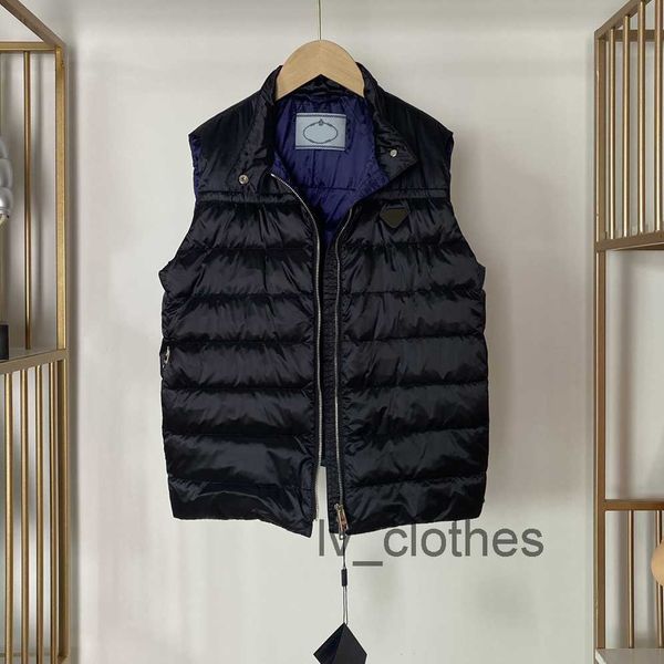 designer men's down vest for winter warmth - fashionable streetwear with standing collar - autumn collection, Black;white
designer men's down vest for winter warmth - fashionable streetwear with standing collar - autumn collection, Black;white