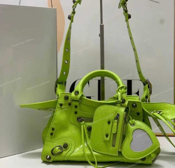 shoulder bag luxury designer neo classic handle bag women handbags crossbody motorcycle tote genuine leather fashion trend
shoulder bag luxury designer neo classic handle bag women handbags crossbody motorcycle tote genuine leather fashion trend