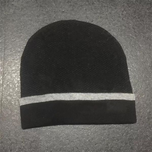 2021 winter beanie men women woolen hat leisure knitting beanies parka head cover cap207e, Blue;gray
2021 winter beanie men women woolen hat leisure knitting beanies parka head cover cap207e, Blue;gray