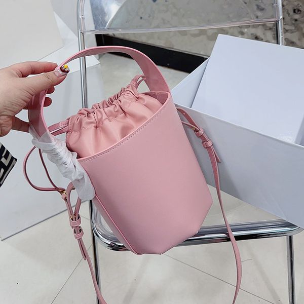 luxury designer bag handle drawstring bucket shoulder crossbody fashion purses letter bags daily bag genuine leather travel purse wallet shi
luxury designer bag handle drawstring bucket shoulder crossbody fashion purses letter bags daily bag genuine leather travel purse wallet shi