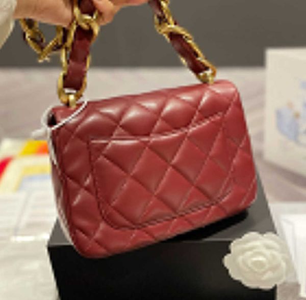 evening bags shoulder 5a 2022ss trendy bold chain flap calfskin classic quilted plaid metal hardware designer french luxury womens mini vin
evening bags shoulder 5a 2022ss trendy bold chain flap calfskin classic quilted plaid metal hardware designer french luxury womens mini vin