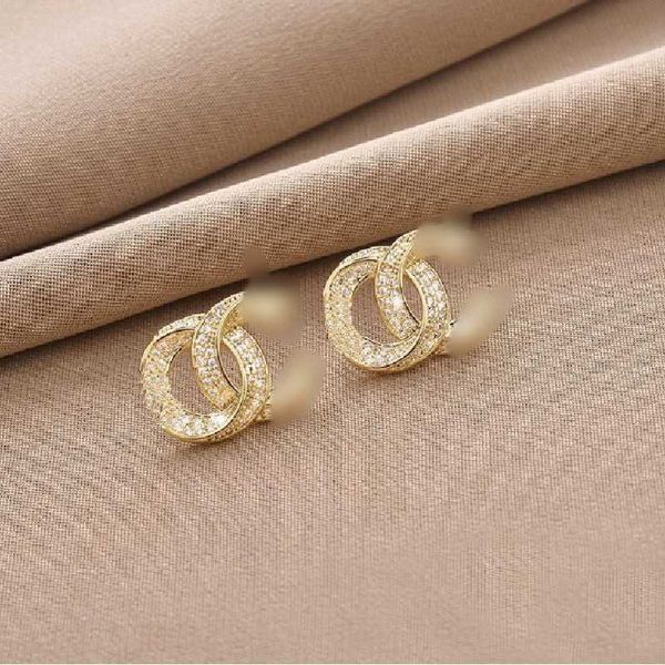 fashion designer stud earrings woman luxury earring multi colors double letter jewelry women 18k pearl wedding gifts, Golden;silver
fashion designer stud earrings woman luxury earring multi colors double letter jewelry women 18k pearl wedding gifts, Golden;silver