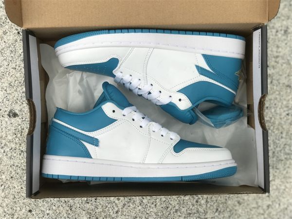basketball shoes jumpman 1 low white blue og designe shoes sneakers with original box
basketball shoes jumpman 1 low white blue og designe shoes sneakers with original box