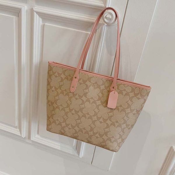 shoulder bag Designer womens handbag crossbody bag sunshade cloud handbag luxurious genuine leather womens crossbody bag pillow bag, #7
shoulder bag Designer womens handbag crossbody bag sunshade cloud handbag luxurious genuine leather womens crossbody bag pillow bag, #7