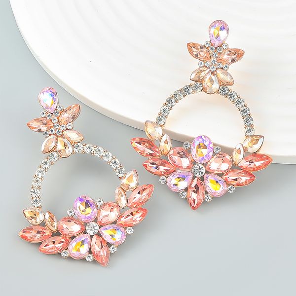 2023 charm alloy diamond rhinestone flower earrings tide female exaggerated european and american diamond earrings cross-border supply, Golden
2023 charm alloy diamond rhinestone flower earrings tide female exaggerated european and american diamond earrings cross-border supply, Golden