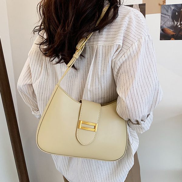 2023 women shoulder bags half moon large designer handbags leather fashion bag attractive cross body purse with box
2023 women shoulder bags half moon large designer handbags leather fashion bag attractive cross body purse with box