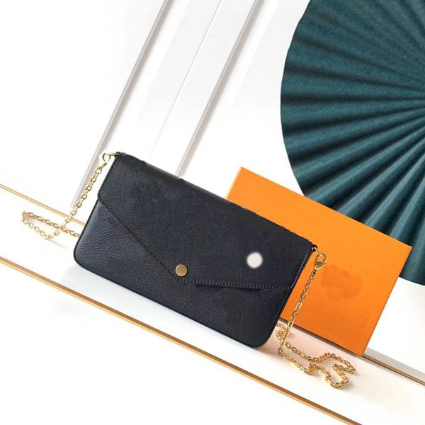 original quality envelope bag 21cm l80482 genuine leather three-piece set shoulder bag with box m69977
original quality envelope bag 21cm l80482 genuine leather three-piece set shoulder bag with box m69977