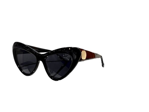 womens sunglasses for women men sun glasses mens fashion style protects eyes uv400 lens with random box and case 0895s, White;black
womens sunglasses for women men sun glasses mens fashion style protects eyes uv400 lens with random box and case 0895s, White;black
