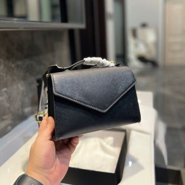 lady bag messenger bag designer tote bag handbags shoulder bag caviar envelope bag fashion bag caviar quilted women one shoulder crossbody b
lady bag messenger bag designer tote bag handbags shoulder bag caviar envelope bag fashion bag caviar quilted women one shoulder crossbody b
