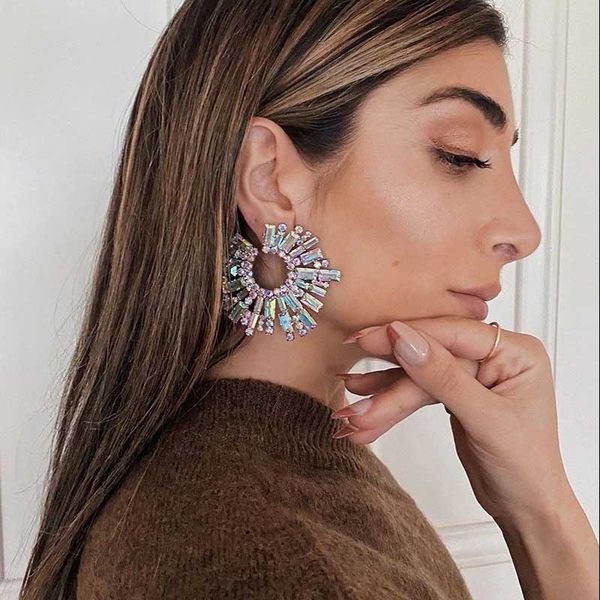 designer charm new sun flower alloy diamond rhinestone glass diamond earrings women super flash tide party ear jewelry, Golden
designer charm new sun flower alloy diamond rhinestone glass diamond earrings women super flash tide party ear jewelry, Golden