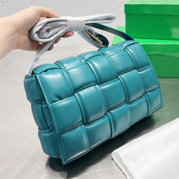 evening bags latest trendy paddeds cassette intreccio leather cross-body bag women hand-knitted luxury purse fashion flap sponge pillow
evening bags latest trendy paddeds cassette intreccio leather cross-body bag women hand-knitted luxury purse fashion flap sponge pillow