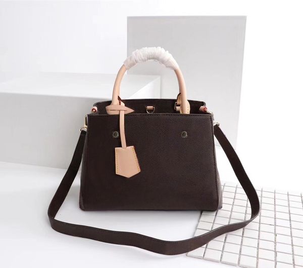 fashion designer tote bag luxury womens handbags empreinte bb shoulder bags quality leather flowers letter totes ladies makeup purses wholes
fashion designer tote bag luxury womens handbags empreinte bb shoulder bags quality leather flowers letter totes ladies makeup purses wholes