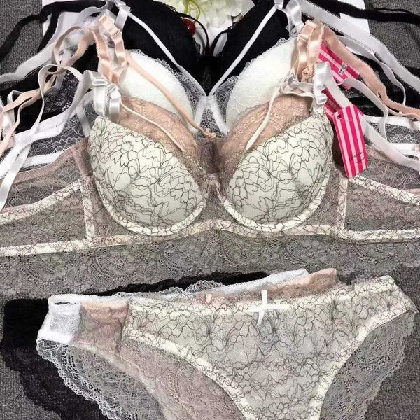 rhinestone women designer gather push up breathable panty and female underwear bra, Red;black
rhinestone women designer gather push up breathable panty and female underwear bra, Red;black