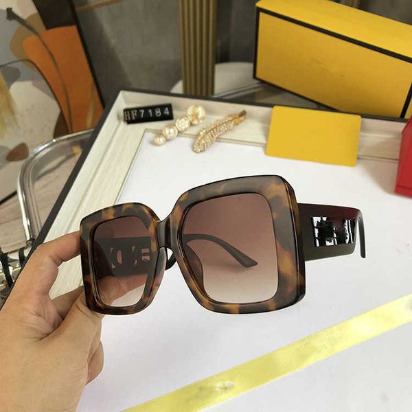frames 2022 new fashion trend men's big box tiktok sunglasses glasses., White;black
frames 2022 new fashion trend men's big box tiktok sunglasses glasses., White;black