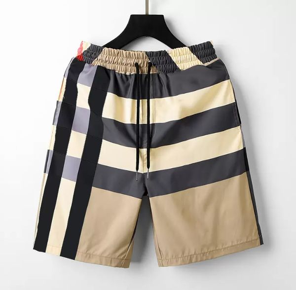 men's and women's swimwear shorts that don't choose their body shape. checkered designers are very fashionable in summer. qui, White;black
men's and women's swimwear shorts that don't choose their body shape. checkered designers are very fashionable in summer. qui, White;black