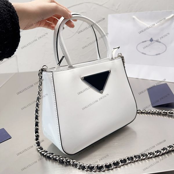 23ss designers women leather totes bags handbag shouder crossbody triangular badge shopping bag luxurys messenger ladies travel handbags pou
23ss designers women leather totes bags handbag shouder crossbody triangular badge shopping bag luxurys messenger ladies travel handbags pou