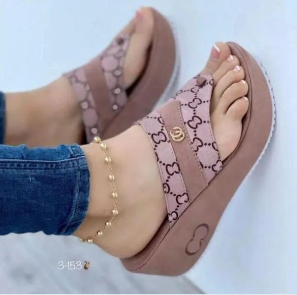 2023 sandals flat slippers with summer outdoor floor slide wedge sandals lady letters cowboy classic women beach shoes 36-43, Black
2023 sandals flat slippers with summer outdoor floor slide wedge sandals lady letters cowboy classic women beach shoes 36-43, Black