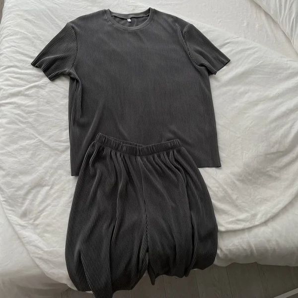 mens tracksuits men summer sets casual thin loose elastic ice silk shortsleeved shorts twopiece suit 230414, Gray
mens tracksuits men summer sets casual thin loose elastic ice silk shortsleeved shorts twopiece suit 230414, Gray