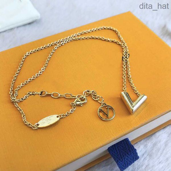 designer jewelry earrings pendant charm bracelets gold love v necklace women rings bracelet bangles luxury pendants lovers chain heart, Silver
designer jewelry earrings pendant charm bracelets gold love v necklace women rings bracelet bangles luxury pendants lovers chain heart, Silver