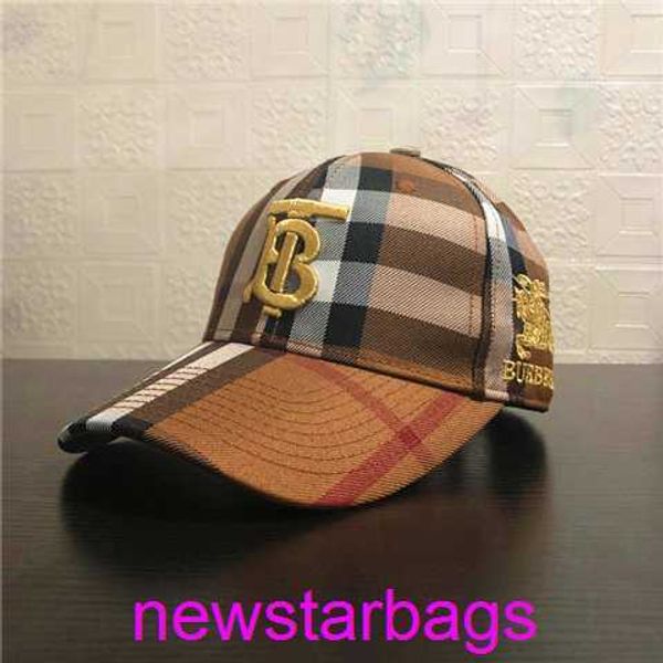 original edition designer burbberys hat online store 2023 new embroidered baseball cap for men and women couples street fashion brand tb ton, Blue;gray
original edition designer burbberys hat online store 2023 new embroidered baseball cap for men and women couples street fashion brand tb ton, Blue;gray