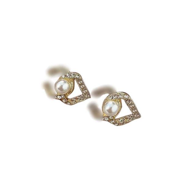 fashion designer stud earrings woman luxury earring multi colors double letter jewelry women 18k pearl wedding gifts, Golden;silver
fashion designer stud earrings woman luxury earring multi colors double letter jewelry women 18k pearl wedding gifts, Golden;silver