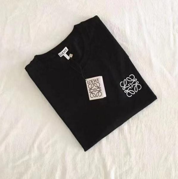 2023 men's t-shirts designer tees summer pure cotton breathable outdoor casual letter printed t-shirt the round neck short sleeved men, White;black
2023 men's t-shirts designer tees summer pure cotton breathable outdoor casual letter printed t-shirt the round neck short sleeved men, White;black
