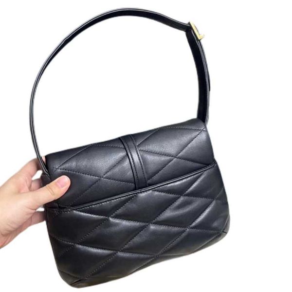 women envelope bag crossbody bags underarm shoulder bag suede flip handbags fashion shopping wallet cases card pockets handbag shoulders acc
women envelope bag crossbody bags underarm shoulder bag suede flip handbags fashion shopping wallet cases card pockets handbag shoulders acc