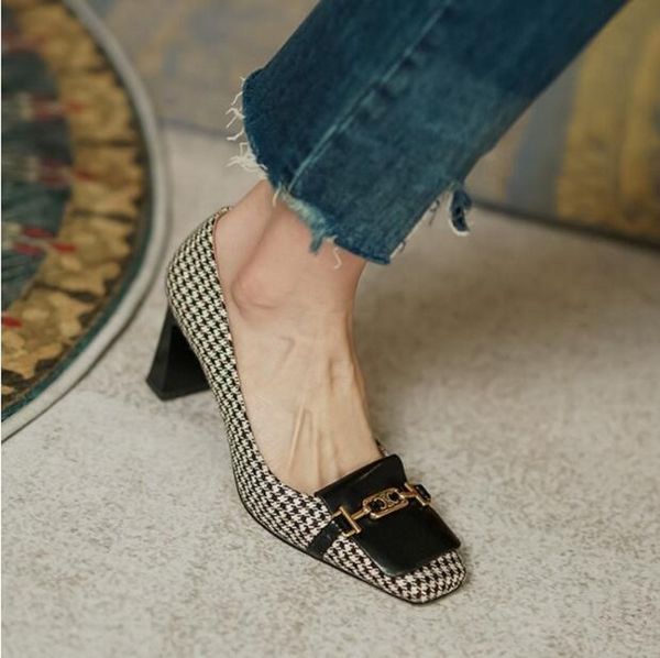 vintage kitten heel single shoes women fashion square toe cow leather lady check wedding dress shoes, Black
vintage kitten heel single shoes women fashion square toe cow leather lady check wedding dress shoes, Black