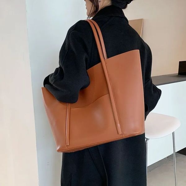women purse and handbags new casual classic fashion women's bag flower underarm bag large capacity leather design m4
women purse and handbags new casual classic fashion women's bag flower underarm bag large capacity leather design m4