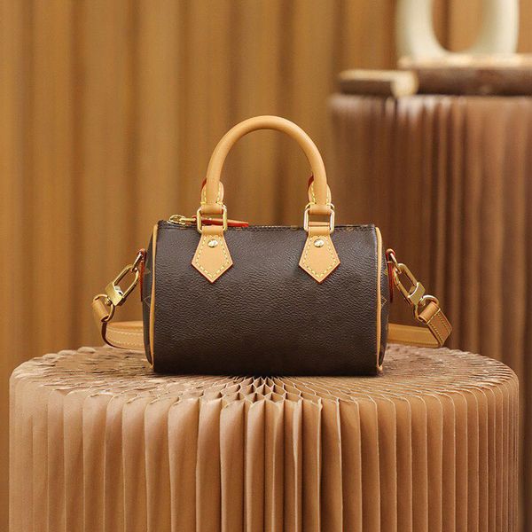 designer handbag luxury shoulder bag 16cm genuine leather evening bag delicate knockoff crossbody bag with box yl172
designer handbag luxury shoulder bag 16cm genuine leather evening bag delicate knockoff crossbody bag with box yl172