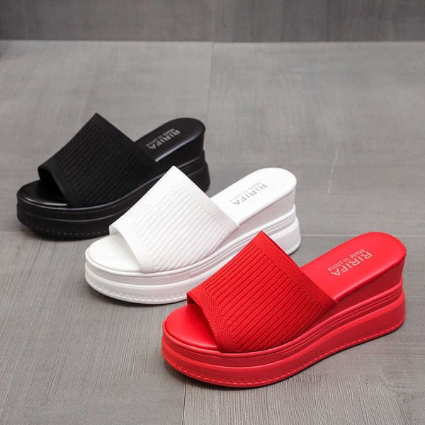 slippers slippers women summer slides platform highheeled shoes lady pantofle on a wedge fashion soft 2022 luxury pu rubber house slippe j23, Black
slippers slippers women summer slides platform highheeled shoes lady pantofle on a wedge fashion soft 2022 luxury pu rubber house slippe j23, Black