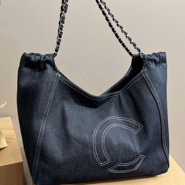 cowboy denim jumbo tote designer beach shopping bag embroidery matelasse chain shoulder handbag large capacity travel outdoor purse with pou
cowboy denim jumbo tote designer beach shopping bag embroidery matelasse chain shoulder handbag large capacity travel outdoor purse with pou