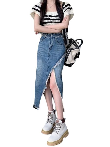 retro blue split denim short skirt women's 2023 summer new a-line slim design feel wrapped hip half skirt, Black
retro blue split denim short skirt women's 2023 summer new a-line slim design feel wrapped hip half skirt, Black