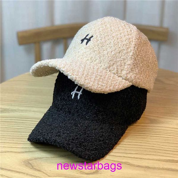 original edition designer herms hat for sale 2023 korean new hletter versatile baseball cap autumn and winter thickened warm rabbit hair ted, Blue;gray
original edition designer herms hat for sale 2023 korean new hletter versatile baseball cap autumn and winter thickened warm rabbit hair ted, Blue;gray