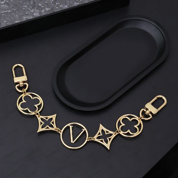 Luxury Designer Keychain TWIGGY CHAIN Gold Letters Fashion Womens Bag Charm Luxury Keyring Alloy Classic Key Rings -6
Luxury Designer Keychain TWIGGY CHAIN Gold Letters Fashion Womens Bag Charm Luxury Keyring Alloy Classic Key Rings -6