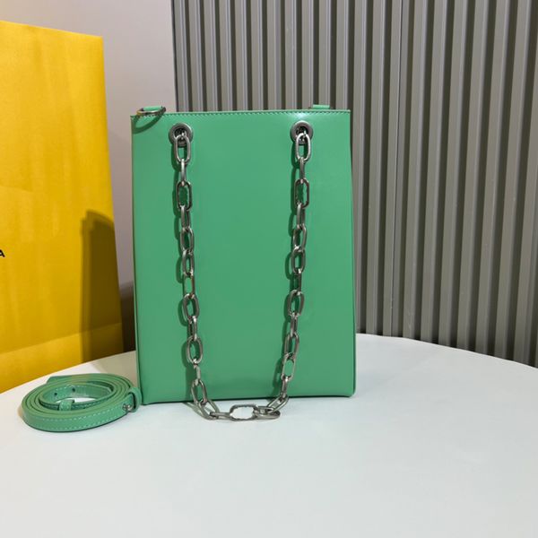 tote bag pack shopping bags smooth genuine leather handbags embossed fashion letter double chain handle internal compartment shoulder crossb
tote bag pack shopping bags smooth genuine leather handbags embossed fashion letter double chain handle internal compartment shoulder crossb