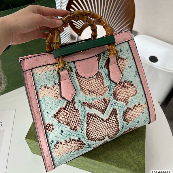 serpentine handbag women shoulder bag large capacity bamboo tote bags vintage leather crossbody purse metal hardware removable ostrich patte
serpentine handbag women shoulder bag large capacity bamboo tote bags vintage leather crossbody purse metal hardware removable ostrich patte