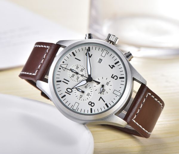 aaa mens watches quartz designer watch movement watch rubber strap sports wind fashion wristwatch montre de luxe, Slivery;brown
aaa mens watches quartz designer watch movement watch rubber strap sports wind fashion wristwatch montre de luxe, Slivery;brown