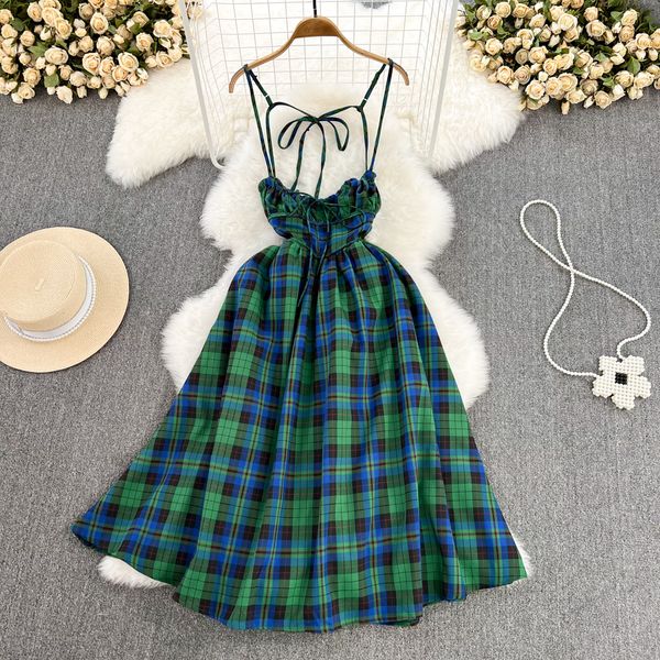 advanced french retro dress temperament seaside vacation style open back suspender dress with waistband and slim a-line plaid dress, Black;gray
advanced french retro dress temperament seaside vacation style open back suspender dress with waistband and slim a-line plaid dress, Black;gray