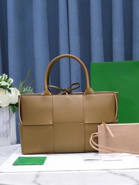 correct venetas bags bottegas bag b high-end arco33 sheepskin tote woven bucket shopping large capacity portable women's v
correct venetas bags bottegas bag b high-end arco33 sheepskin tote woven bucket shopping large capacity portable women's v