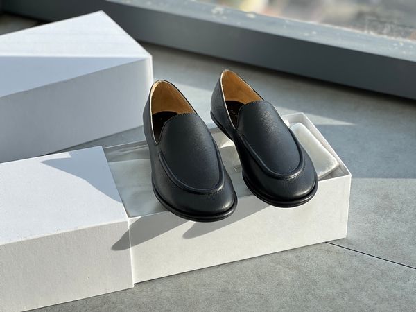 the row shoes shoes the runway row loafers genuine leather grained mocassin loafers original box fashion designer row shoes size 35-39 bz6b, Black
the row shoes shoes the runway row loafers genuine leather grained mocassin loafers original box fashion designer row shoes size 35-39 bz6b, Black