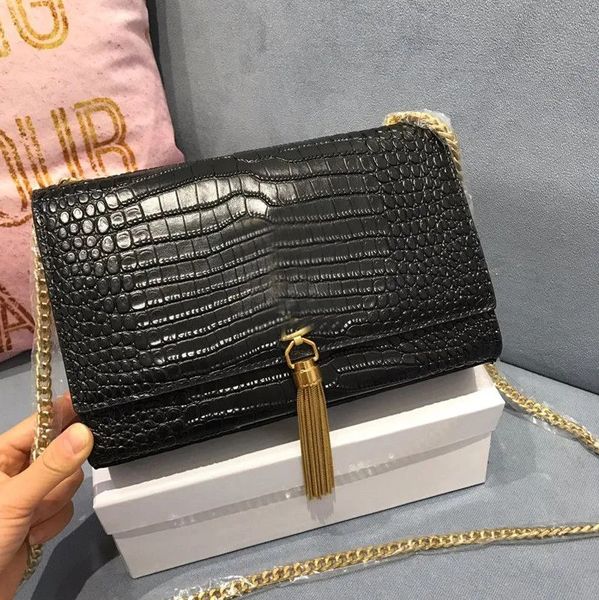 designer luxuryfringed chain bag classic crocodile-print leather clutch flap envelope messenger bag women's brand luxury designer handb
designer luxuryfringed chain bag classic crocodile-print leather clutch flap envelope messenger bag women's brand luxury designer handb