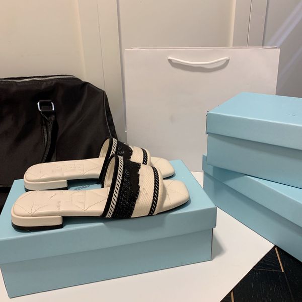 2023 women's slippers designer shoes embroidered fabric sliding slippers flip-flops casual pradi sandals summer leather rubber soles wi, Black
2023 women's slippers designer shoes embroidered fabric sliding slippers flip-flops casual pradi sandals summer leather rubber soles wi, Black