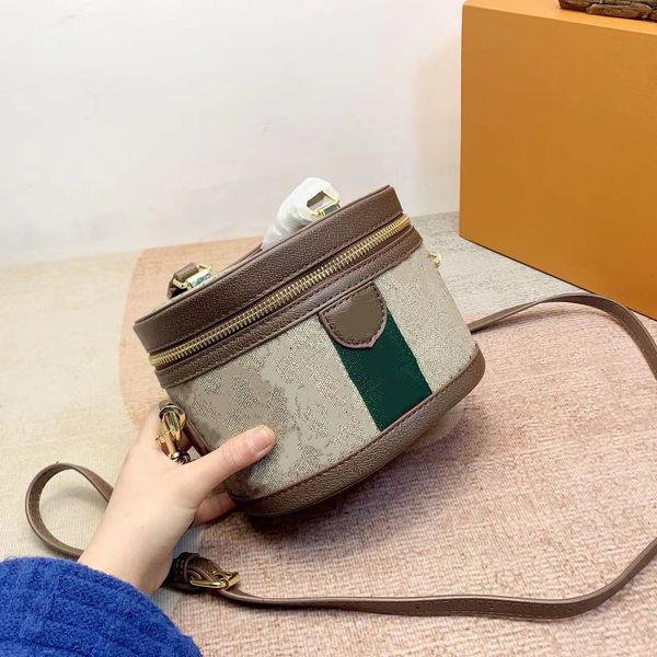 designer bag women cosmetic bag genuine leather makeup bags make up box large travel organizer travel toiletry bag totes
designer bag women cosmetic bag genuine leather makeup bags make up box large travel organizer travel toiletry bag totes