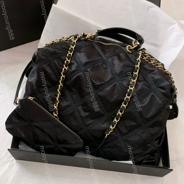 10a mirror quality designers maxi bowling ball bags womens black nylon bag handle handbag luxury diamond lattice purse shoulder chain strap
10a mirror quality designers maxi bowling ball bags womens black nylon bag handle handbag luxury diamond lattice purse shoulder chain strap