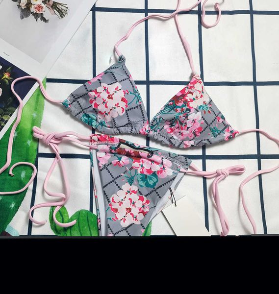 designer bikinis woman two-piece bikini with letter swimsuits crystal summer swimwear beach luxury bathing suits three-point swimsuit66, White;black
designer bikinis woman two-piece bikini with letter swimsuits crystal summer swimwear beach luxury bathing suits three-point swimsuit66, White;black