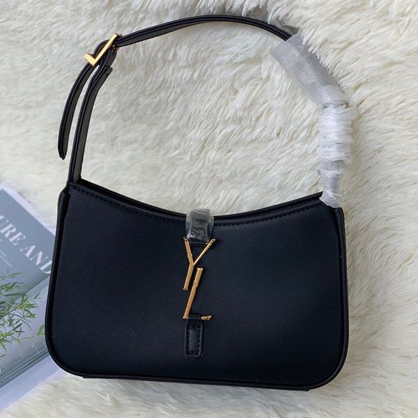 le5a7 designer underarm bag paired with leather nylon gold letter buckle shoulder bag classic loulou bag versatile handbag
le5a7 designer underarm bag paired with leather nylon gold letter buckle shoulder bag classic loulou bag versatile handbag