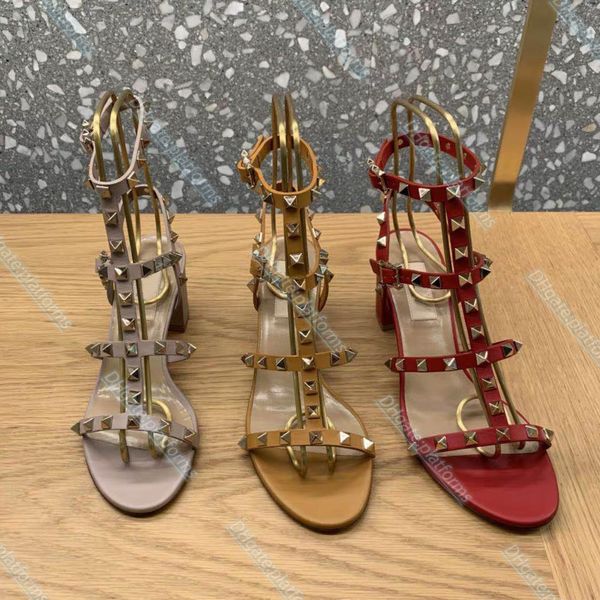 luxury slide designer man sandal woman rivet high heel shoe fashion sandal pointed french strappy leather 6cm high heels big pointer toe rom, Black
luxury slide designer man sandal woman rivet high heel shoe fashion sandal pointed french strappy leather 6cm high heels big pointer toe rom, Black