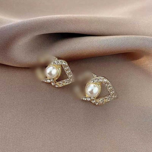 charm fashion designer 18k gold dangle drop pearl earring designer earrings for women party wedding lovers gifts jewelry with flannel bag 92, Silver
charm fashion designer 18k gold dangle drop pearl earring designer earrings for women party wedding lovers gifts jewelry with flannel bag 92, Silver